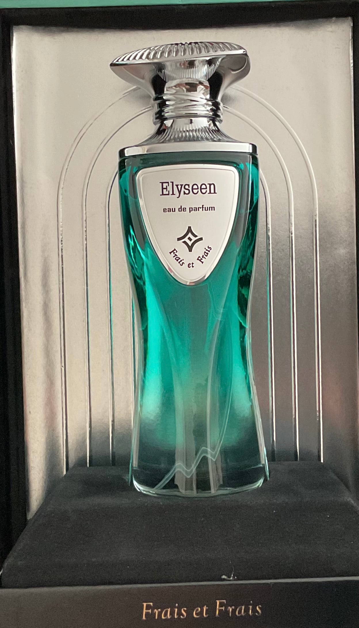 Elyseen Frais Frais Eau de Parfum 3.4oz Made In UAE