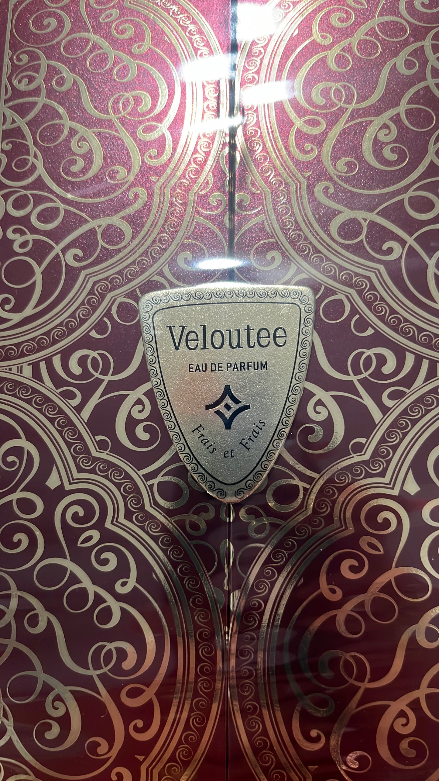Veloutee Frais et Frais Eau de Parfum 3.4oz Made in UAE
